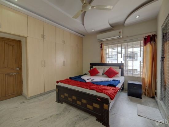 Фото Hotel Maruthi Residency Inn