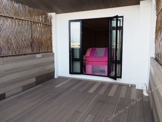 Фото Courtyard Shanghai International Tourism and Resorts Zone