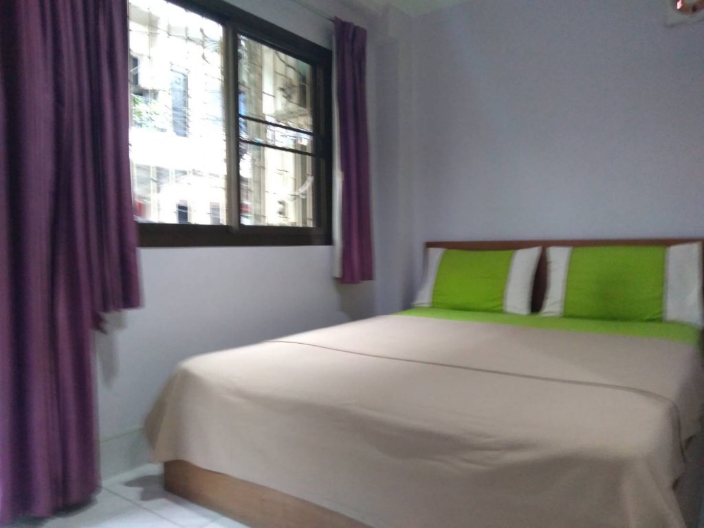 Фото Candy House