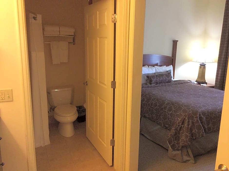 Фото Staybridge Suites Oklahoma City-Quail Springs, an Ihg Hotel