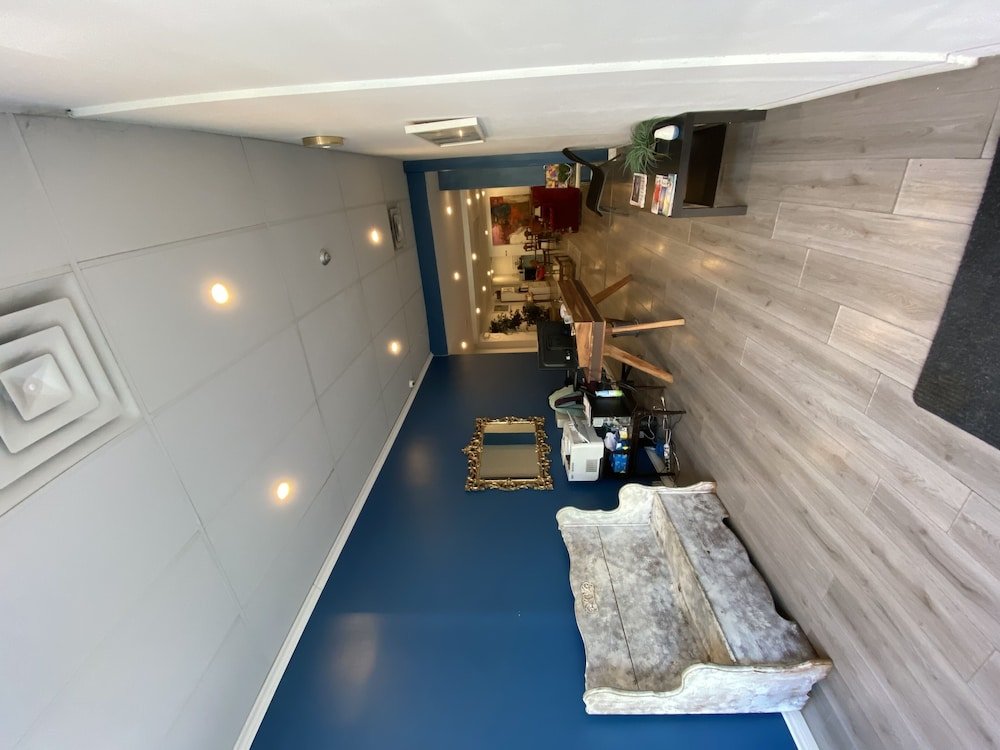 Фото West Queen West Hotel