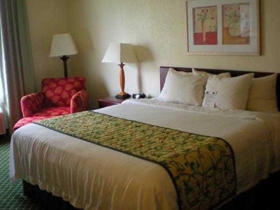 Фото Fairfield Inn by Marriott Richmond Chester