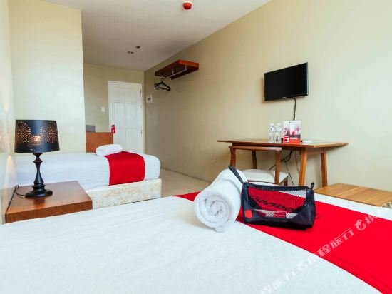 Фото RedDoorz near Osmena Highway 1