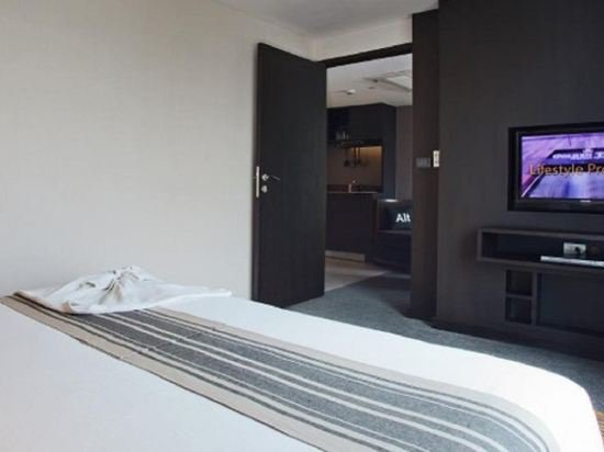 Фото Golden Tulip Mandison Suites