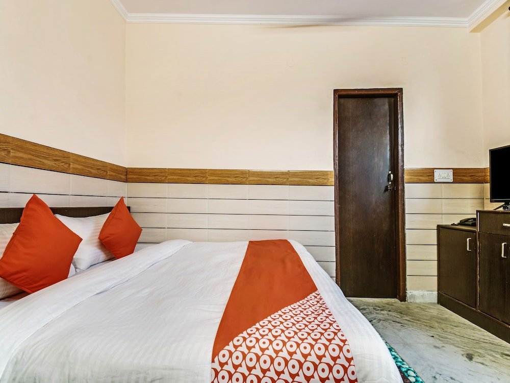 Фото Oyo 24380 Park View Guest House