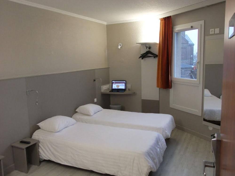 Фото Brit Hotel Lille Centre