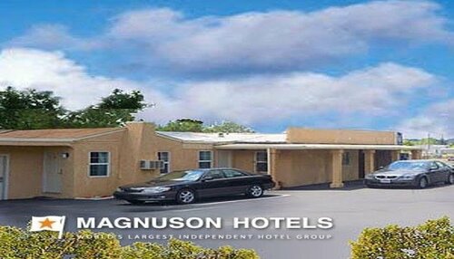 Внешний вид отеля Napa Discovery Inn в Напе, фото 1