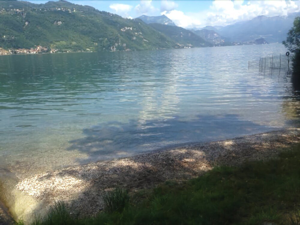 Фото Villa Lario Resort Mandello