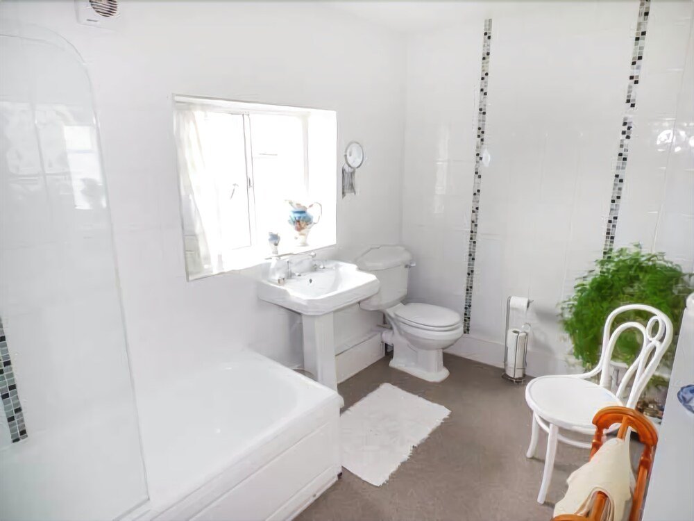 Фото Mill Brow Apartment