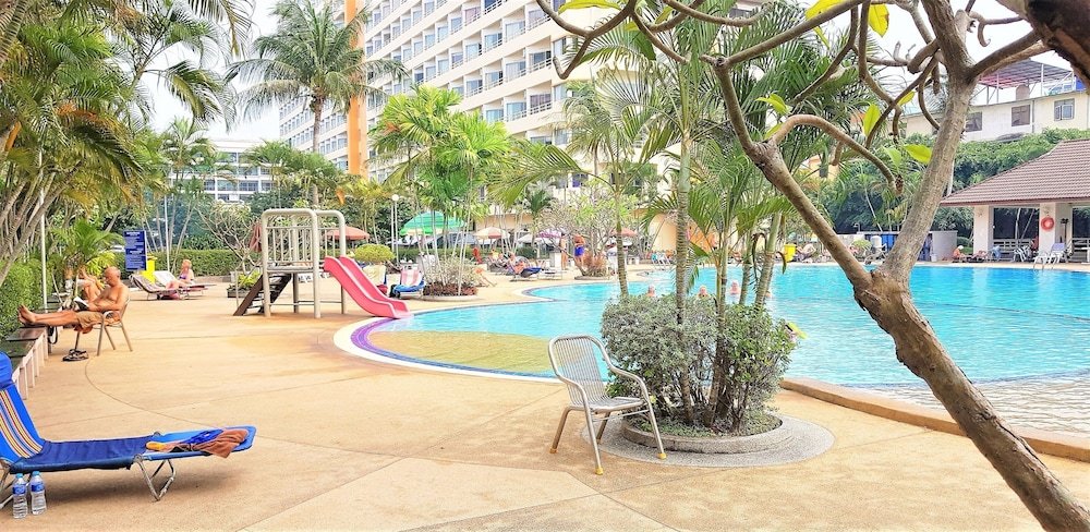 Фото View Talay 1a Modern Fully Equiped Modern 1 Bedroom Pattaya