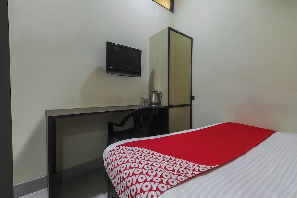 Фото Oyo 18369 Hotel Golden Peak