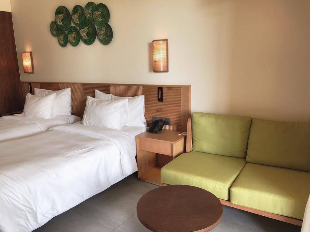 Фото Dusit Princess Moonrise Beach Resort