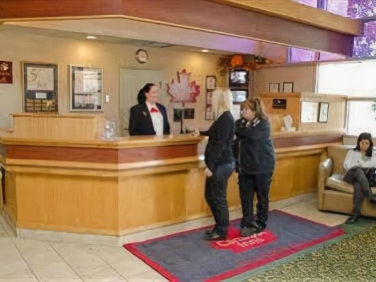 Фото Canad Inns Destination Centre Garden City