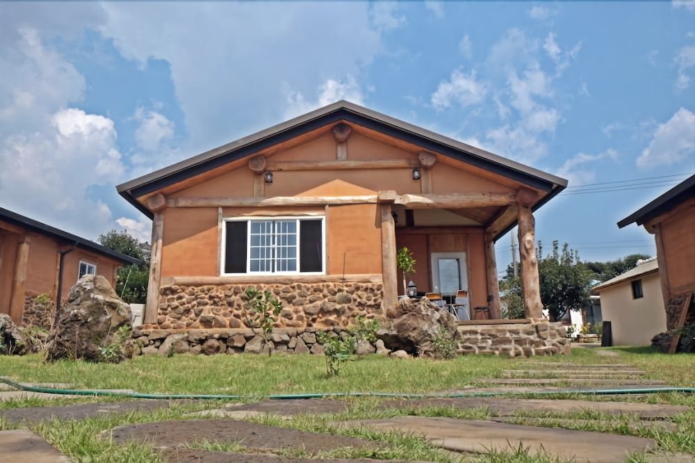 Фото Geumok Log Pension