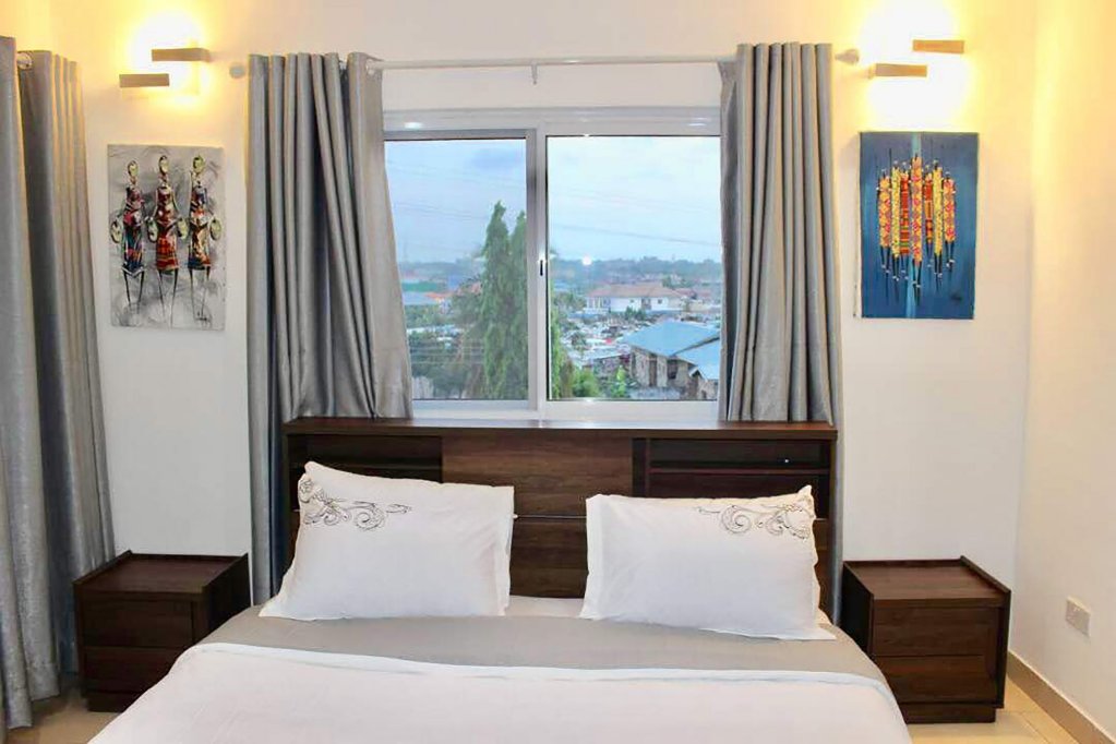 Фото The Avery Apartments