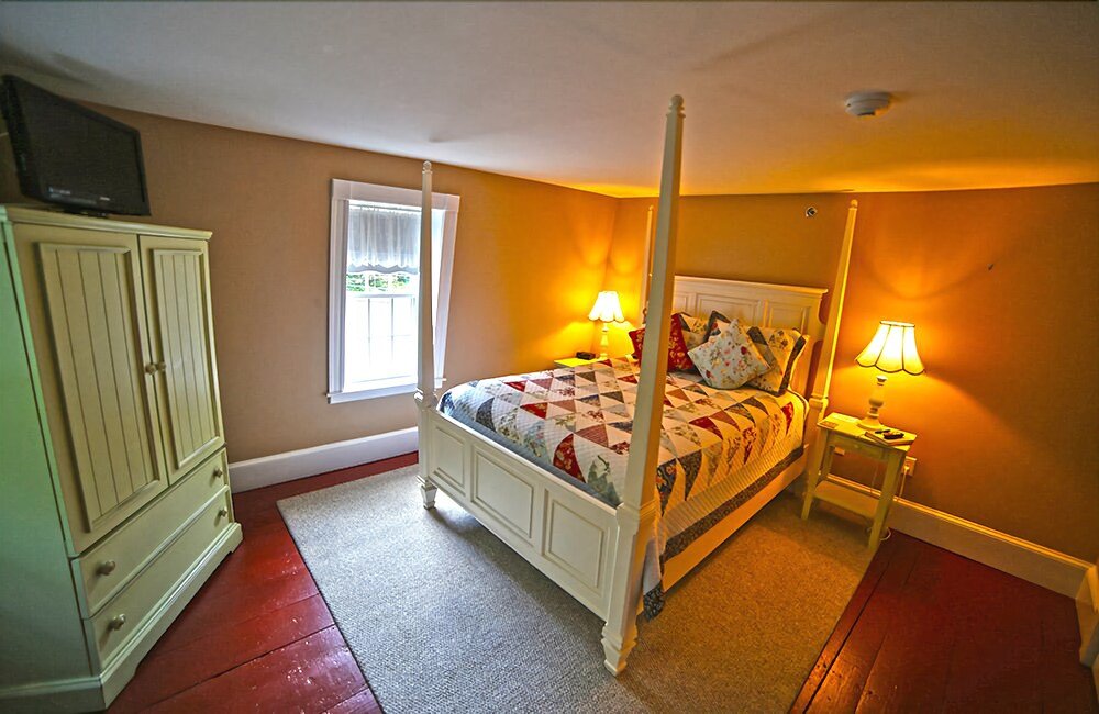 Фото The Ballard House Inn