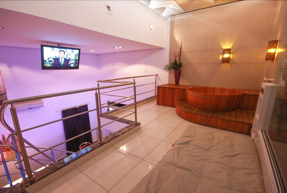 Фото Illusion Motel - Adults Only