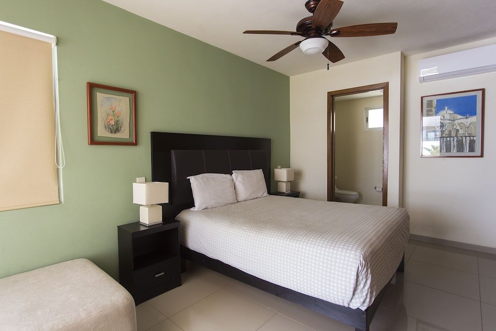 Фото Luxury 2 Bedroom Apartments