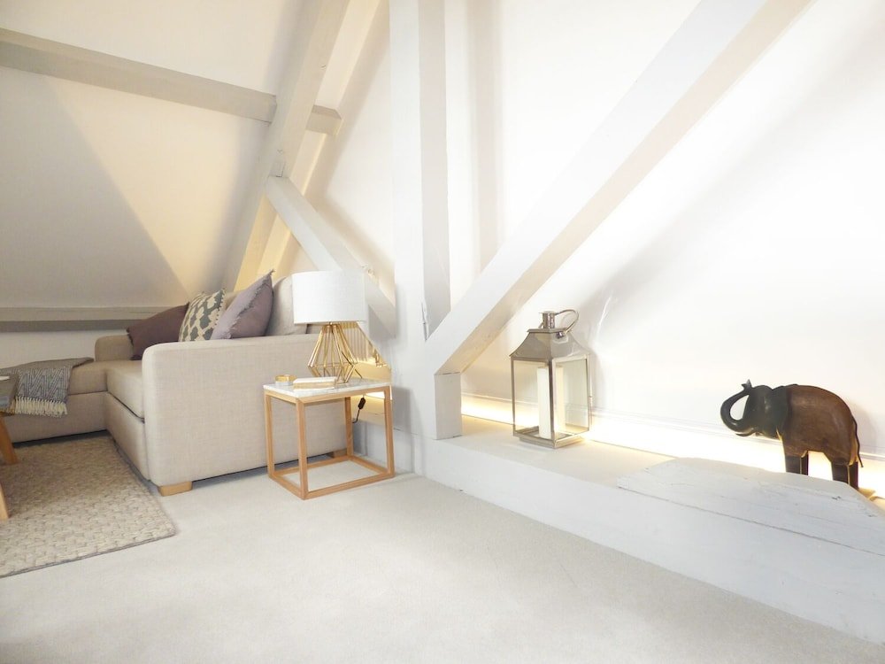 Фото 1 Chapel Place