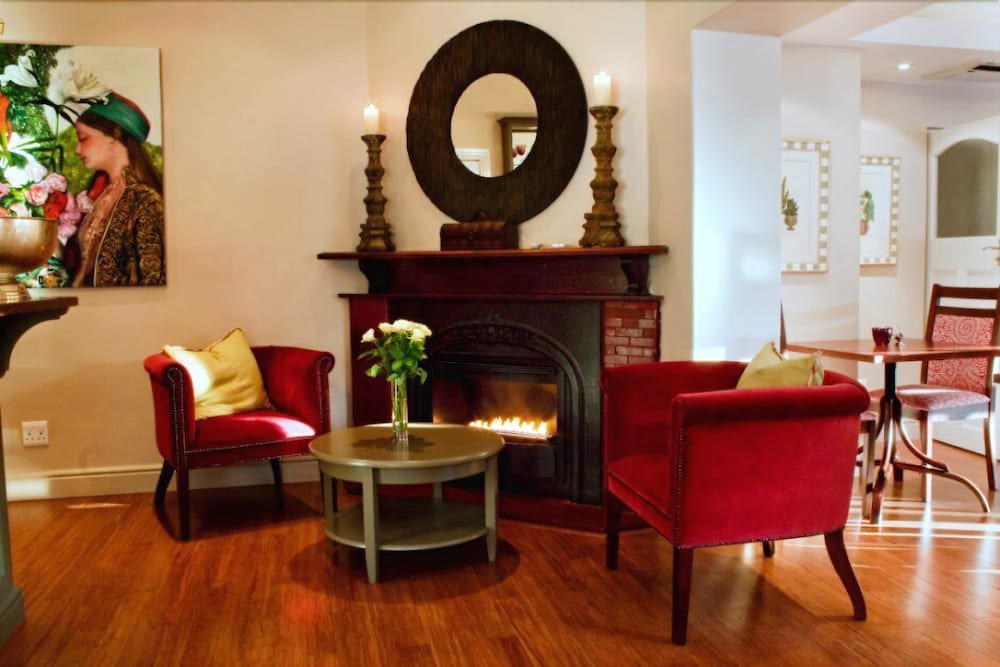 Фото отеля 2