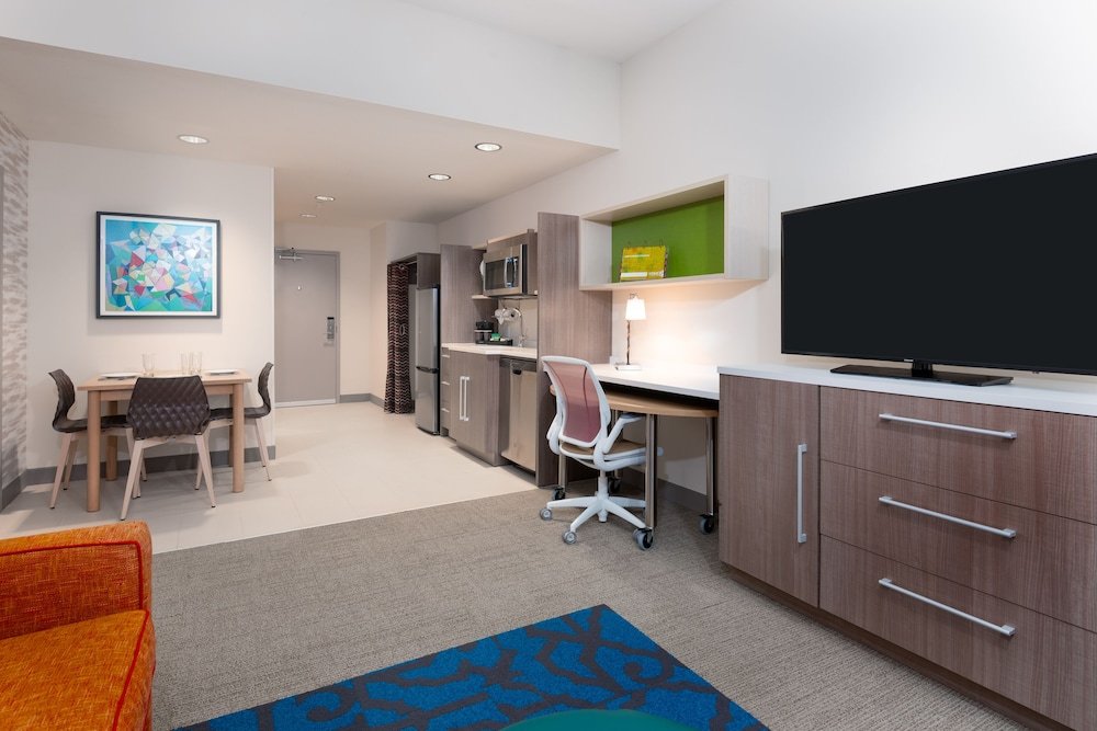 Фото Home2 Suites by Hilton Orlando Near Ucf