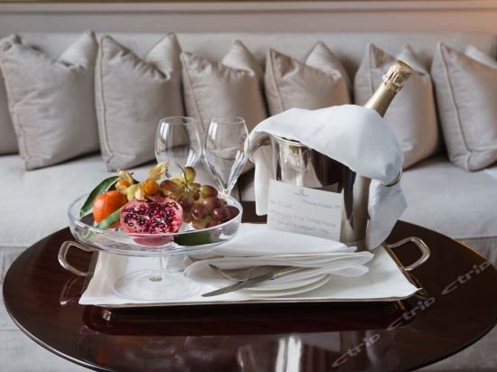 Фото Portrait Firenze - Lungarno Collection