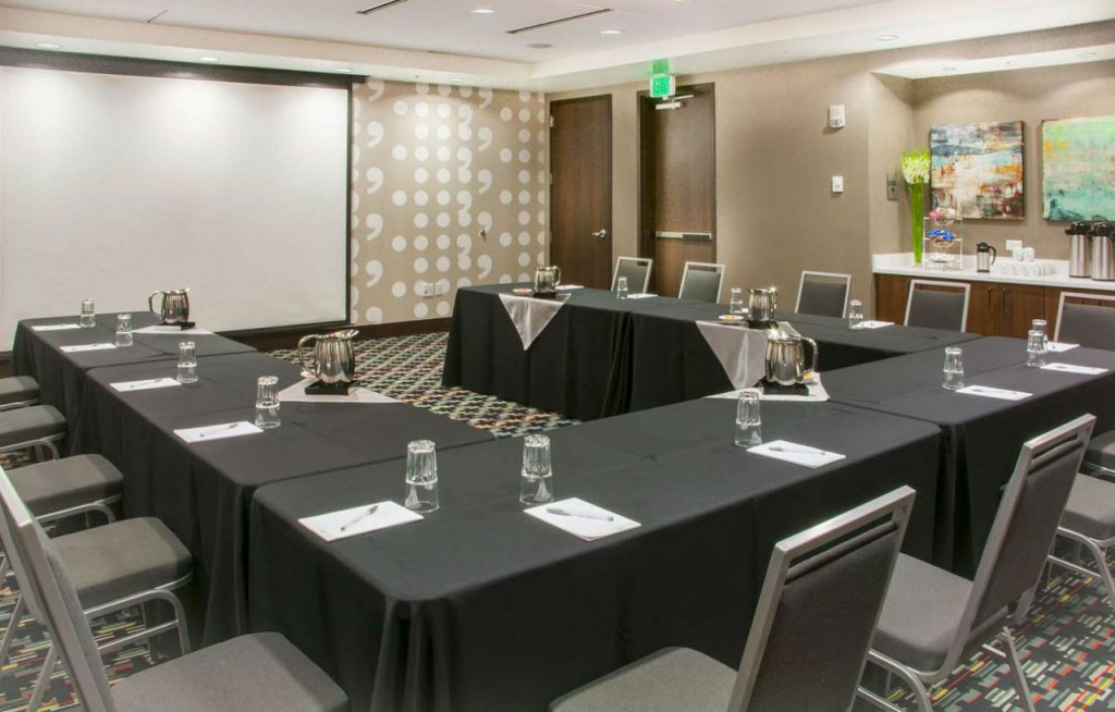 Фото Home2 Suites by Hilton Denver Downtown Convention