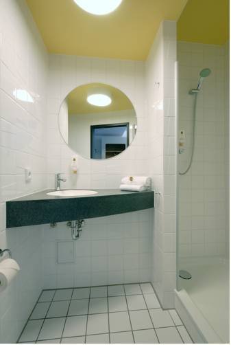 Фото B&b Hotel Kaiserslautern