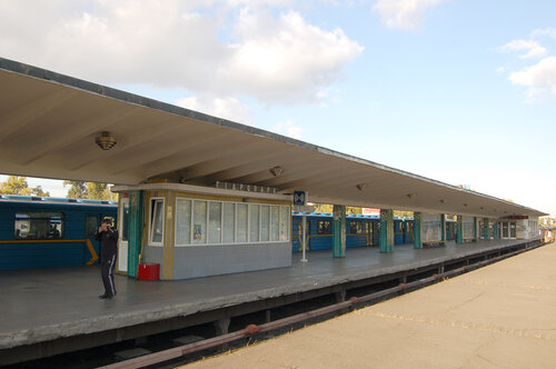 metro Hidropark (Kyiv, Brovarskyi Avenue), metro station