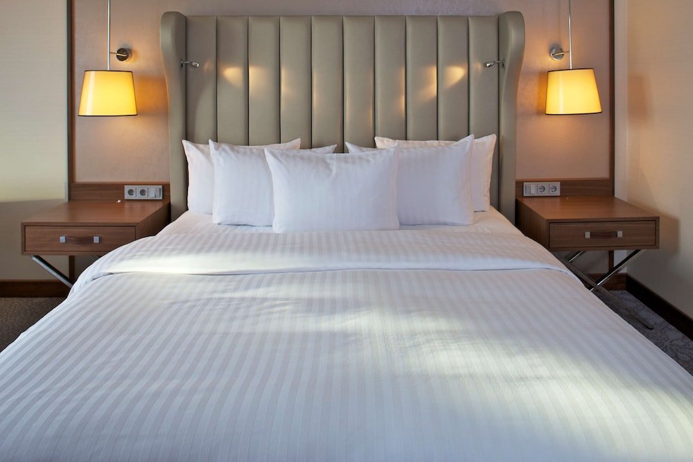 Фото Dorint Hotel Bonn