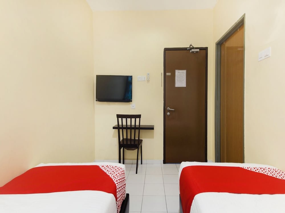 Фото Oyo 774 Hotel Iskandar