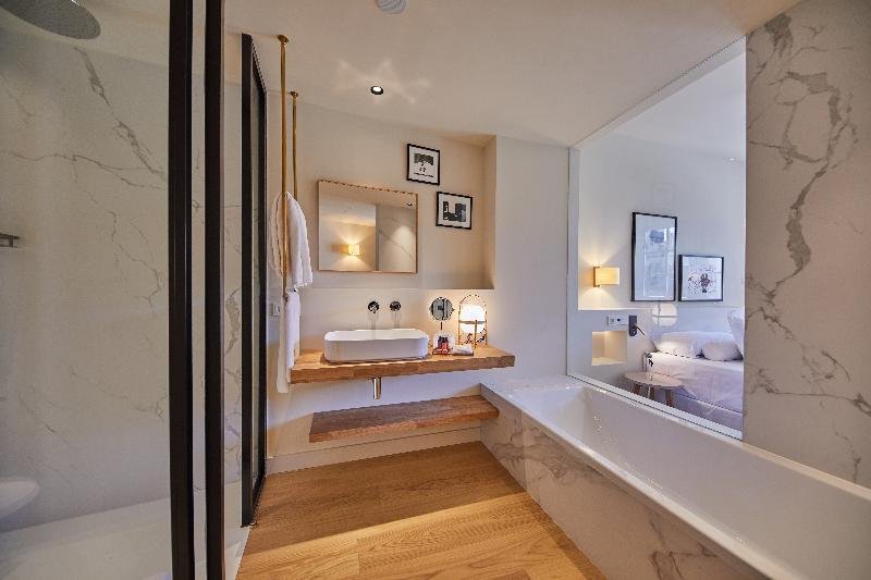 Фото Mon Boutique Hotel