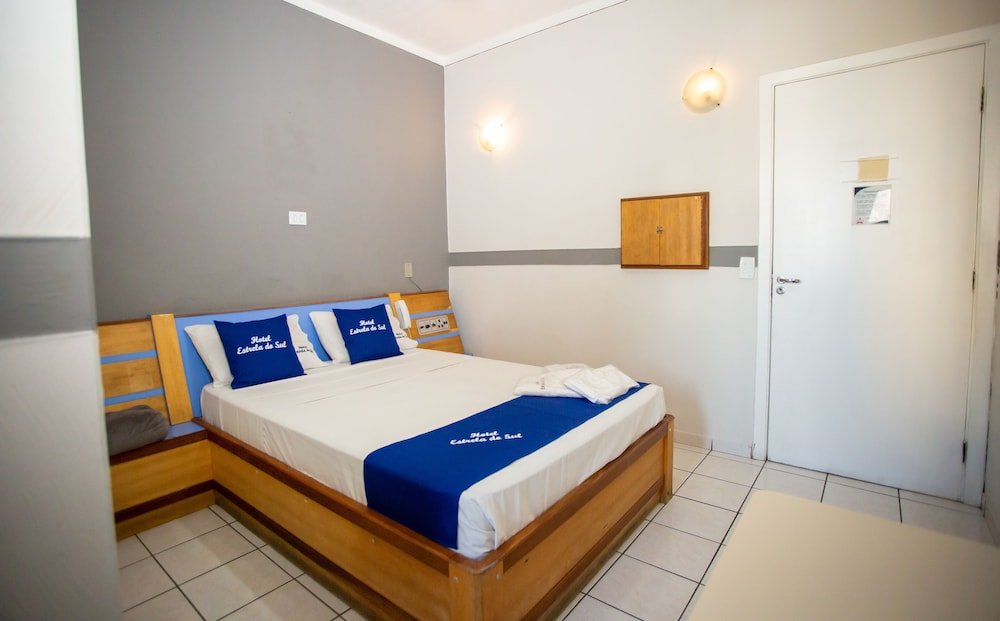 Фото Hotel Estrela Do Sul