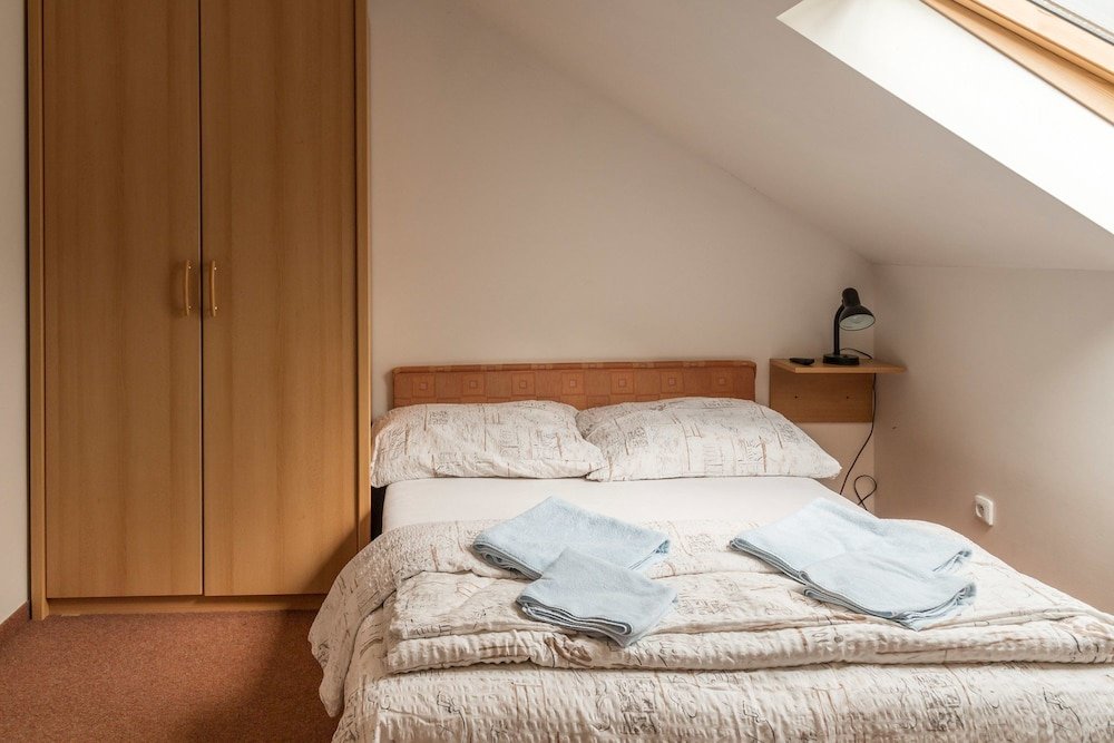 Фото Outline B& x26; B Jiricna