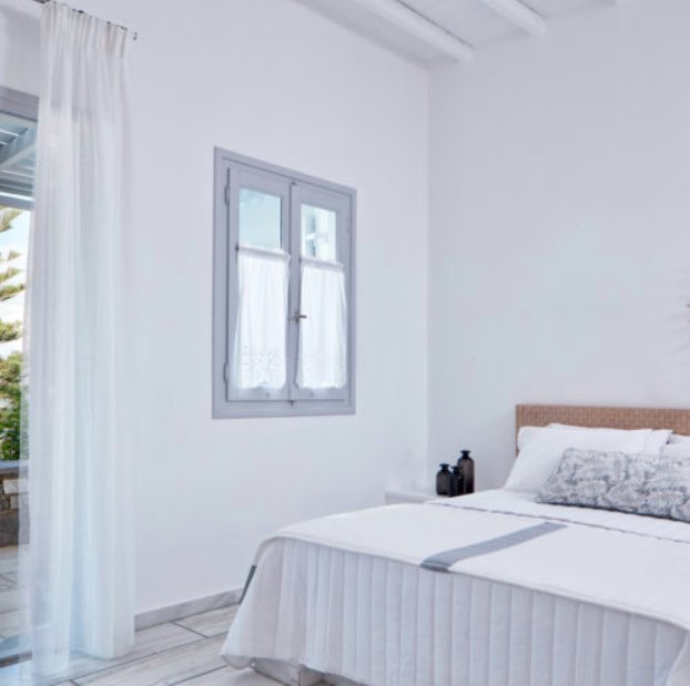 Фото Mr & Mrs White Paros