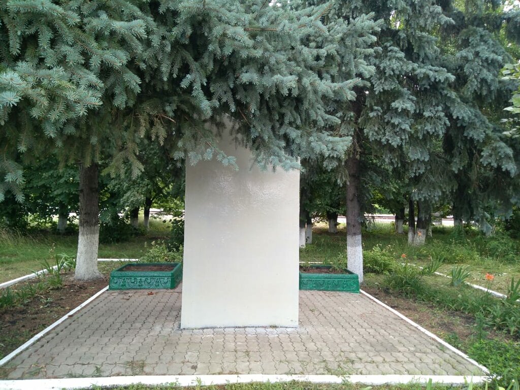 Monument, memorial Советским воинам, погибшим в боях с фашистскими захватчиками п. Уразово, Belgorod Oblast, photo