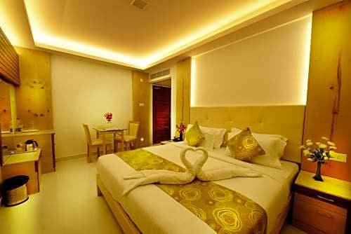 Фото Hotel Mahis Gateway