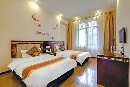 Фото Holly's Hostel Chengdu