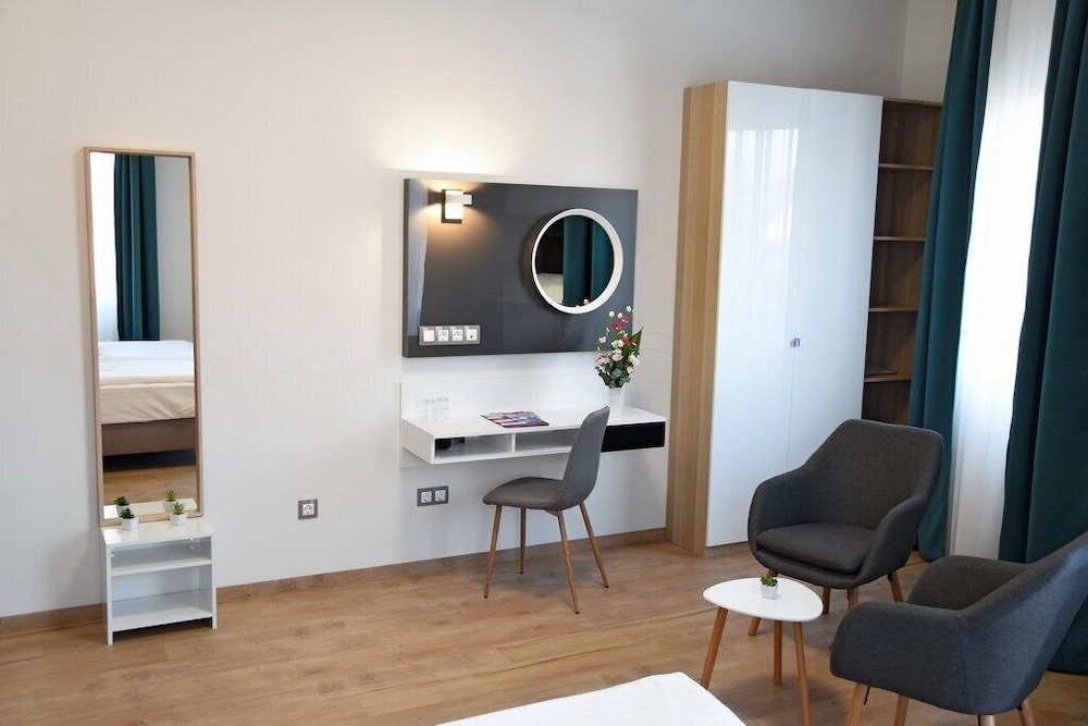 Фото Kristály Hotel