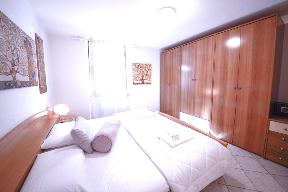 Фото Best Location