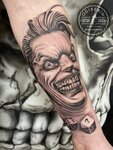 Ogibenin (ulitsa Yelkina, 96), salón de tatuajes