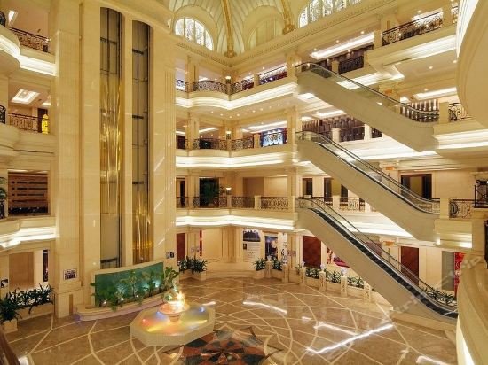 Фото Hawaii Hotel