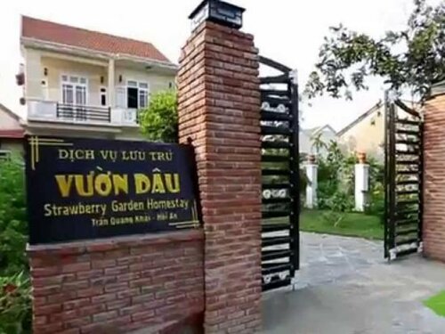 Гостиница Strawberry Garden Homestay в Хойане