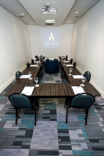 Внешний вид отеля Novotel Porto Alegre Tres Figueiras Hotel в Порту-Алегри, фото 4