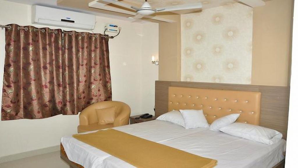 Фото Oyo 5110 Hotel Krishna Sai