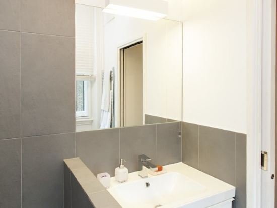 Фото Chelsea Italian Design Home with Terrace