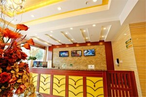 GreenTree Inn Anhui Luan Shouxian Dinghu Avenue Express Hotel