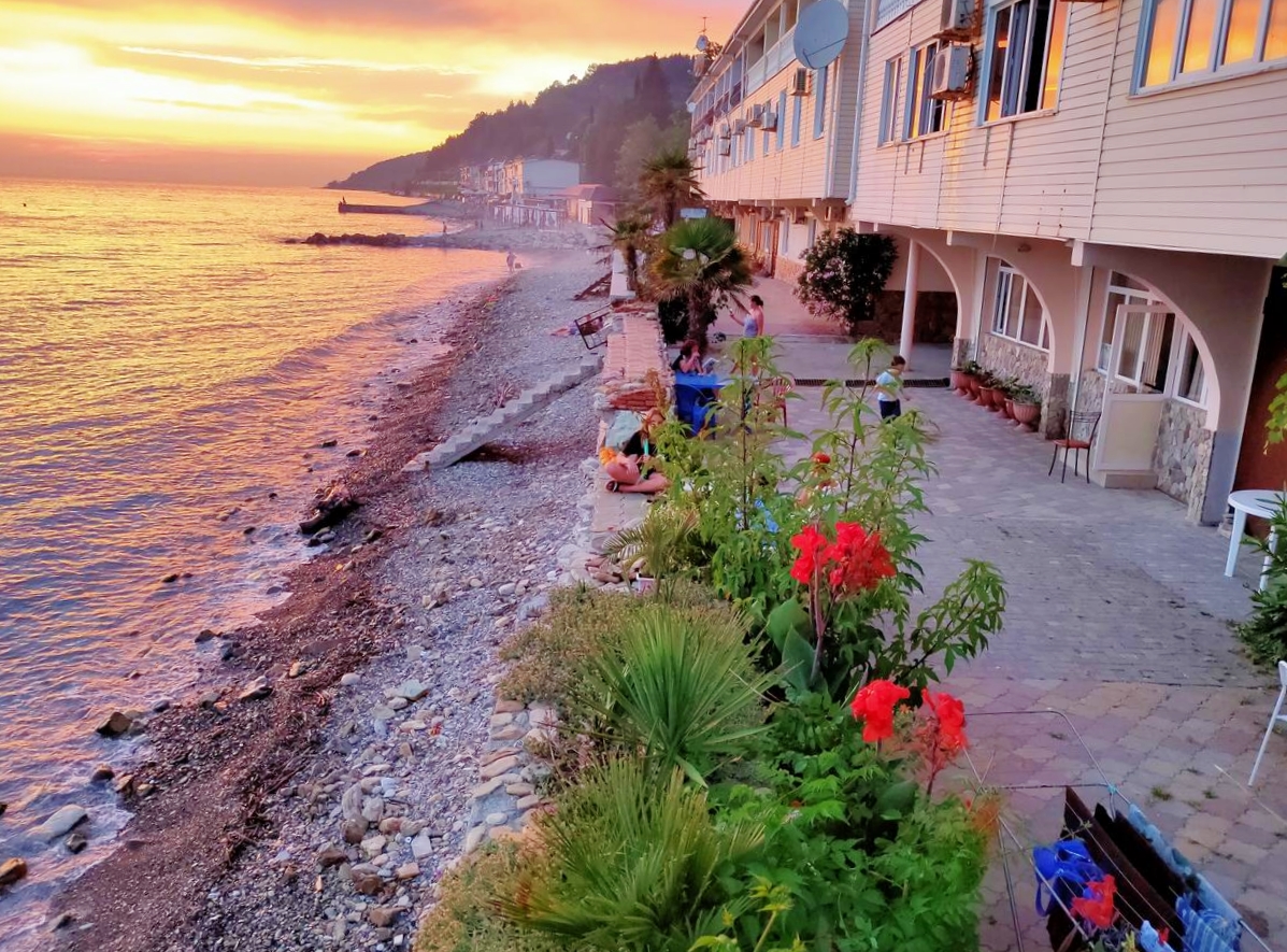 Фото Солнечный