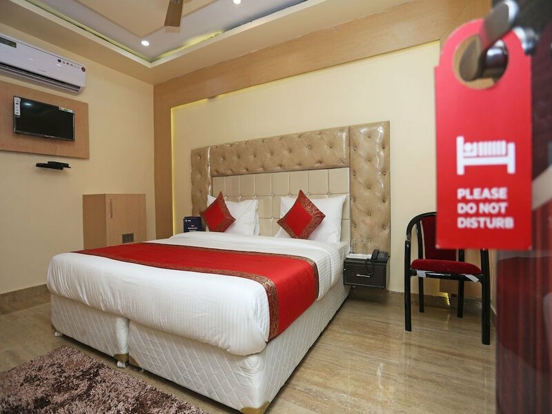 Гостиница Oyo Rooms Godowlia Shivala Road в Варанаси