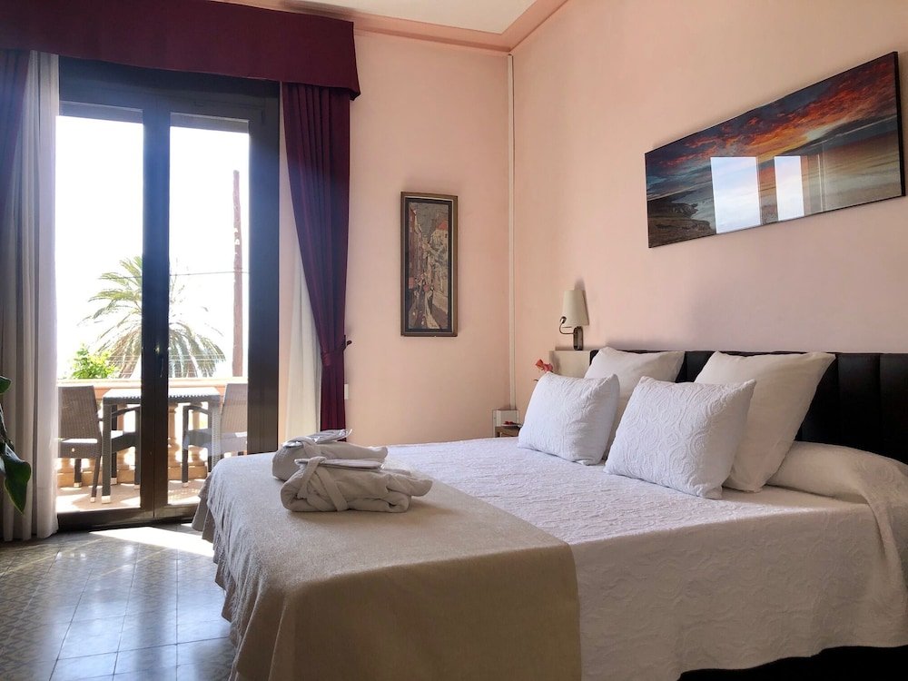 Фото Llar de Capitans